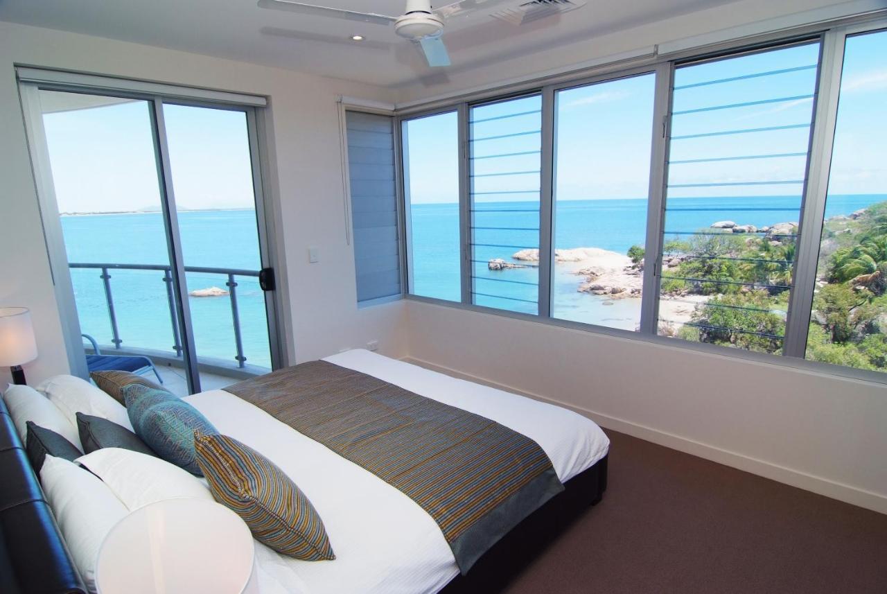 Coral Cove Apartments - Absolute Beachfront Resort Bowen Extérieur photo