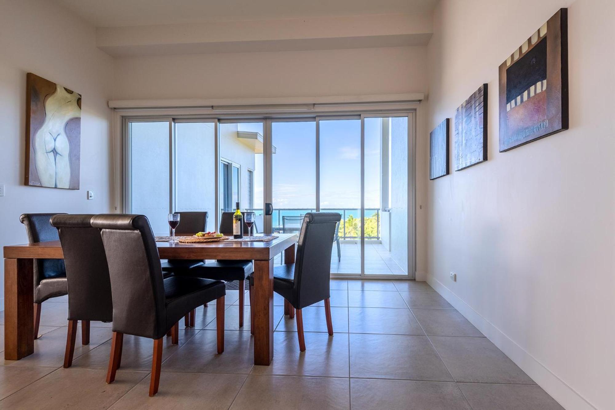 Coral Cove Apartments - Absolute Beachfront Resort Bowen Extérieur photo