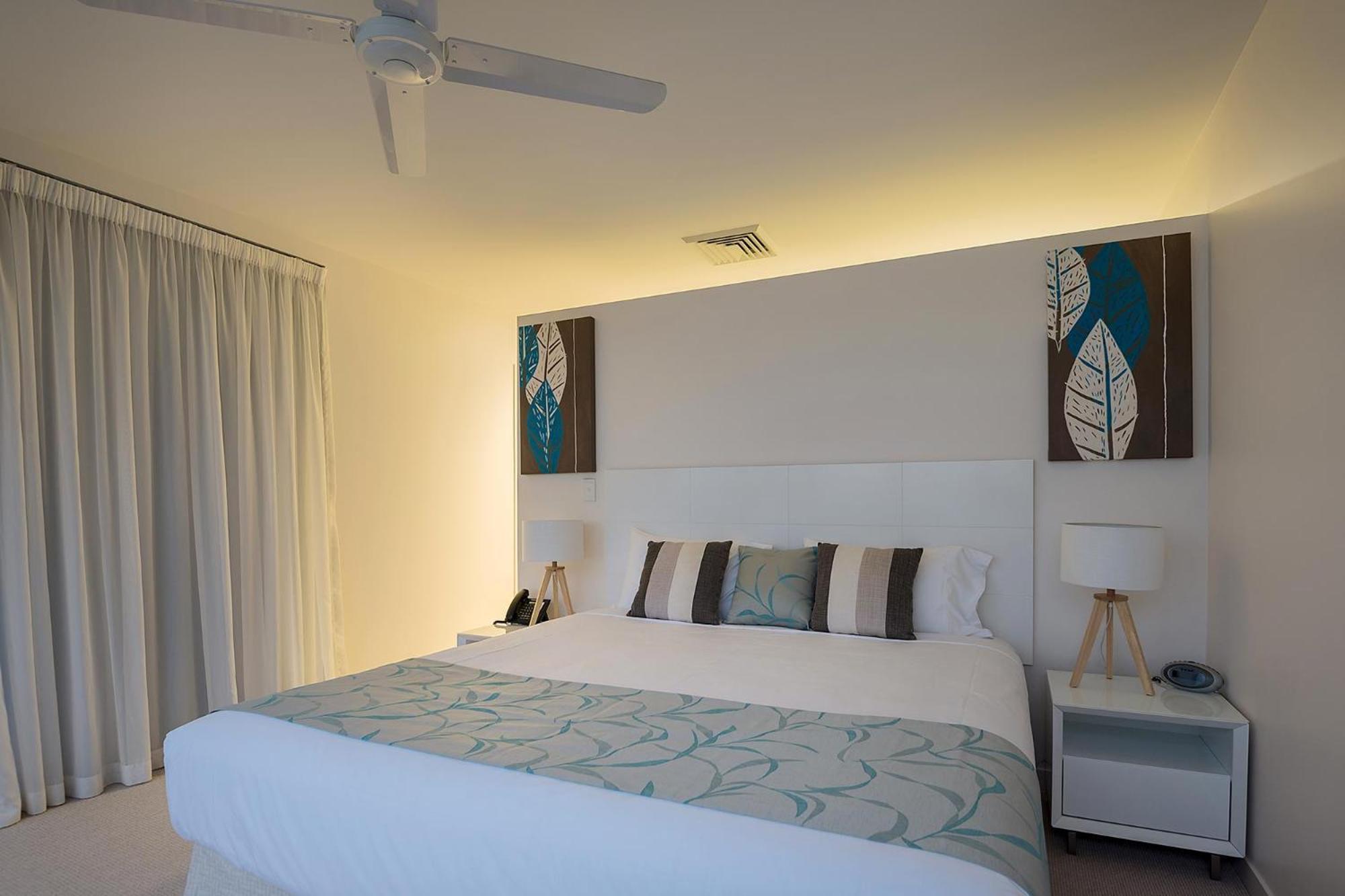 Coral Cove Apartments - Absolute Beachfront Resort Bowen Extérieur photo