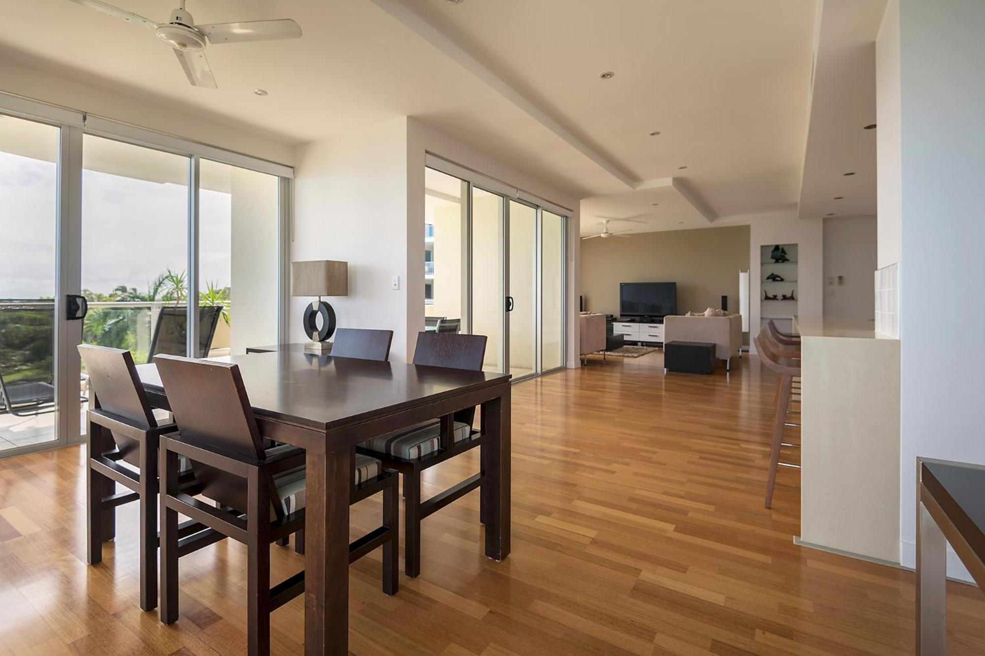 Coral Cove Apartments - Absolute Beachfront Resort Bowen Extérieur photo