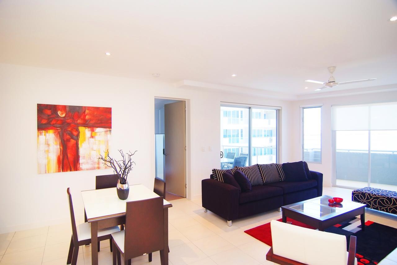 Coral Cove Apartments - Absolute Beachfront Resort Bowen Extérieur photo